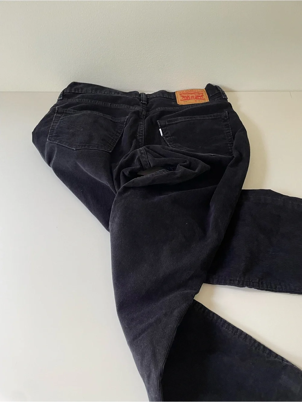 Levi’s Men's Black Corduroy Straight-Leg Pants
